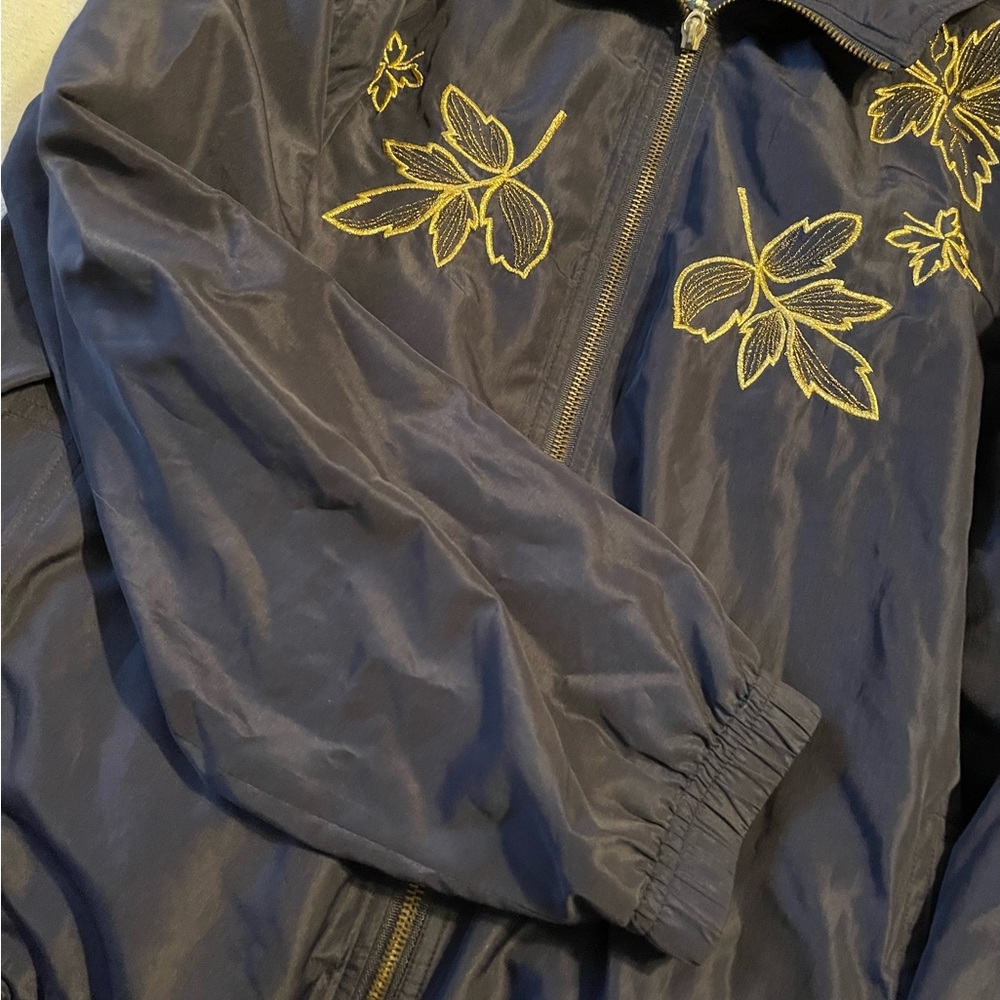 Great for spring, and fall!  Navy/Gold Jacket. Size Medium - Picture 2 of 8